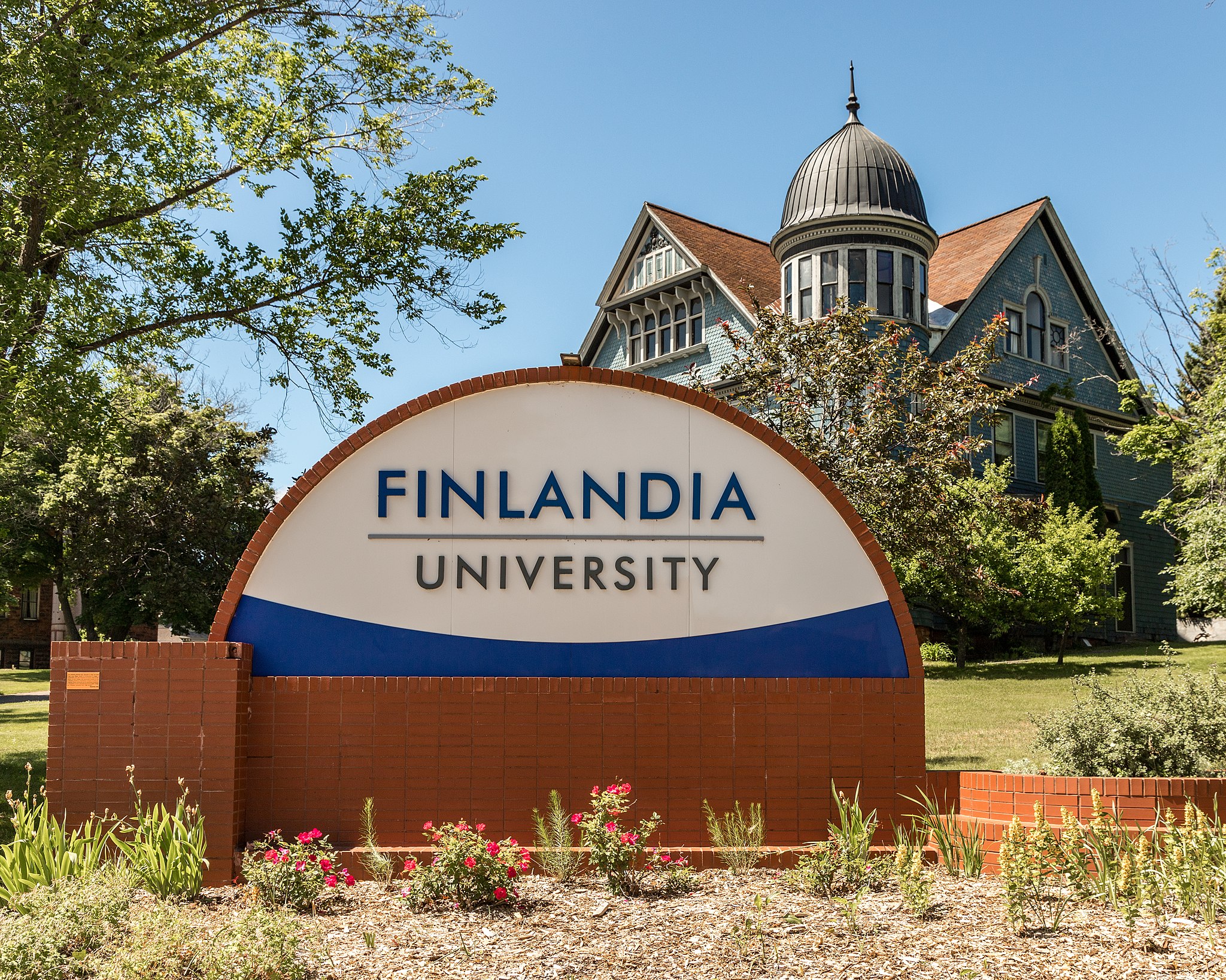Finlandia University sign